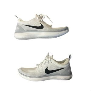 Nike Free RN Distance 2 Women’s sneakers size 8.5 white